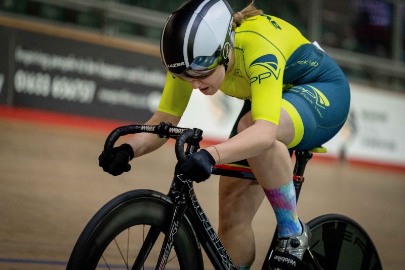 Aimee Dickson Sets New National Record in Junior Women 200m Flying Start