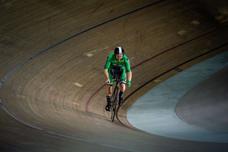 Chris Burns Sets New National Record in 1km Time Trial and Qualifies for the Final