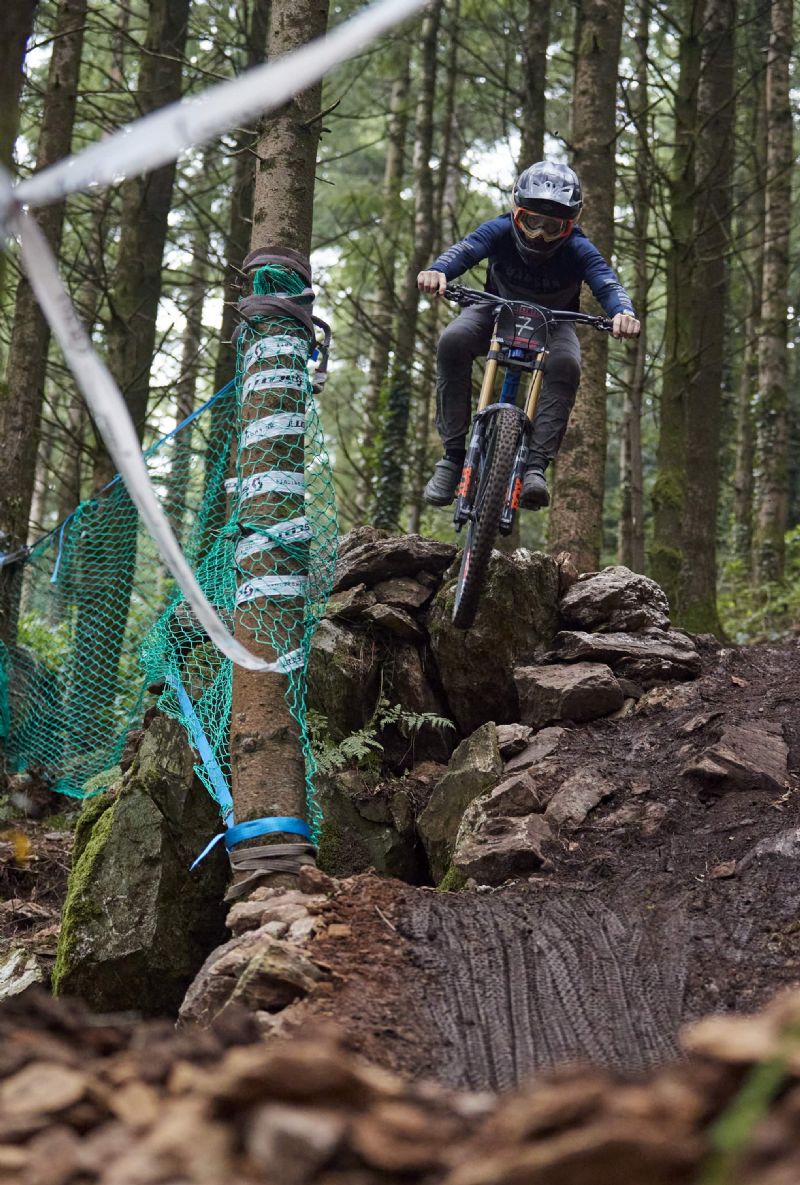 Maunsell And Bate Claim Victories In The Final Round Of The Downhill National Series